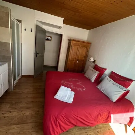 La Jument Verte D'hotes Aix-les-bains * Trévignin