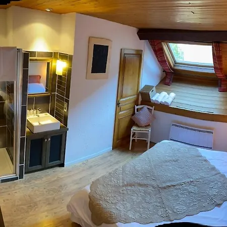 La Jument Verte D'hotes Aix-les-bains Panzió *